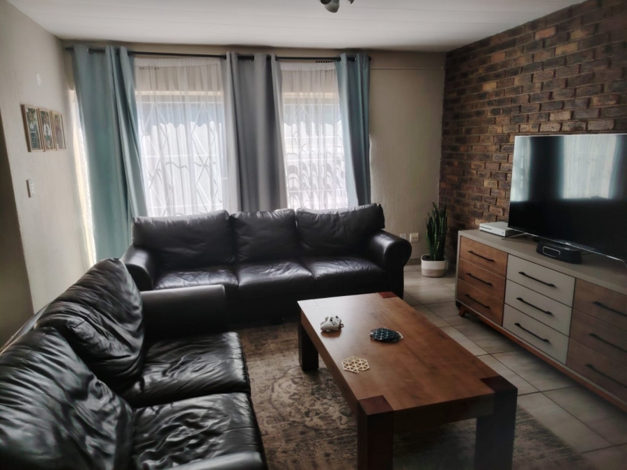 3 Bedroom Property for Sale in Florida Park Gauteng