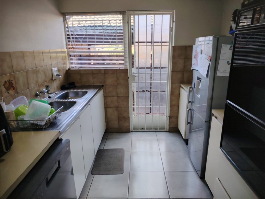 3 Bedroom Property for Sale in Florida Park Gauteng
