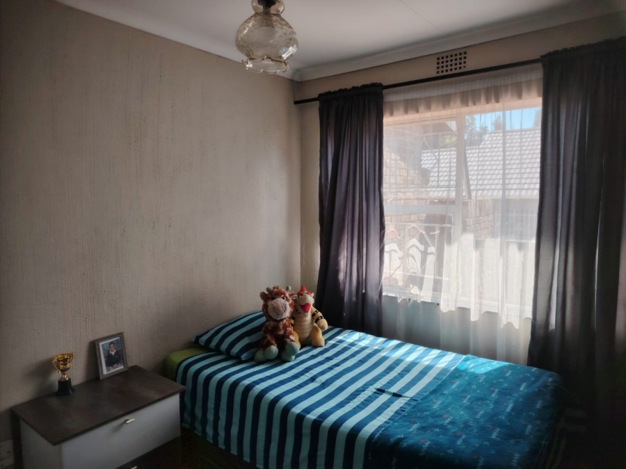 3 Bedroom Property for Sale in Florida Park Gauteng