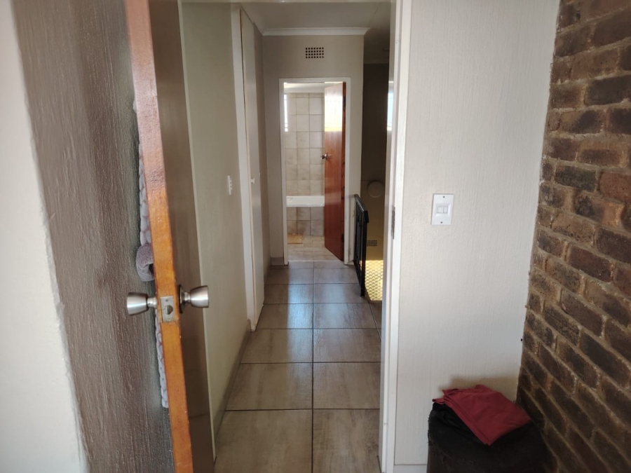 3 Bedroom Property for Sale in Florida Park Gauteng