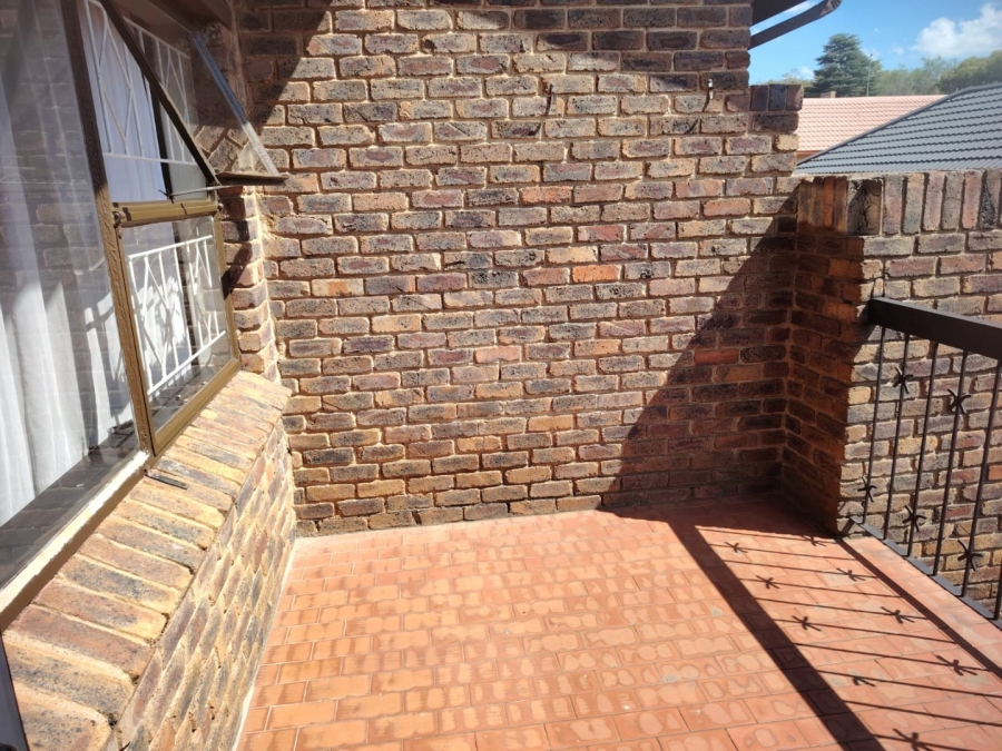 3 Bedroom Property for Sale in Florida Park Gauteng