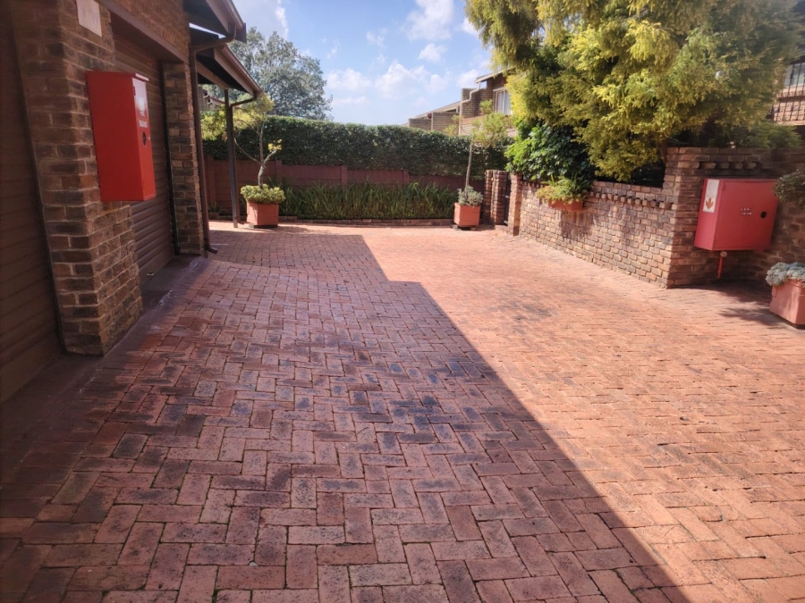 3 Bedroom Property for Sale in Florida Park Gauteng