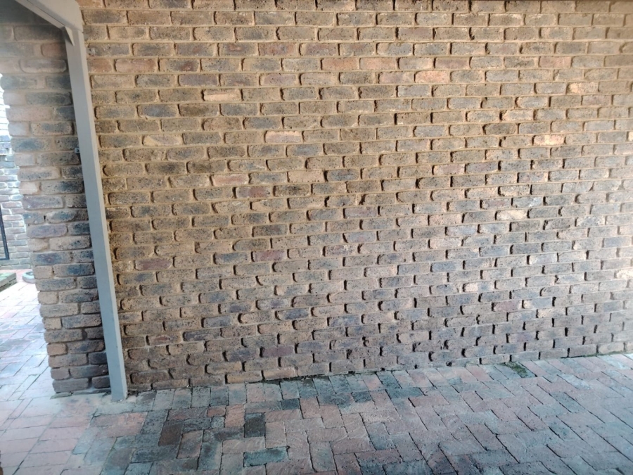 3 Bedroom Property for Sale in Florida Park Gauteng