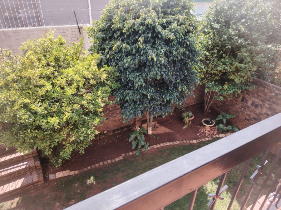 3 Bedroom Property for Sale in Florida Park Gauteng