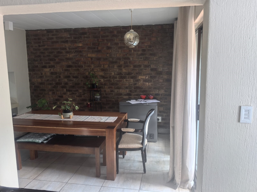 3 Bedroom Property for Sale in Florida Park Gauteng