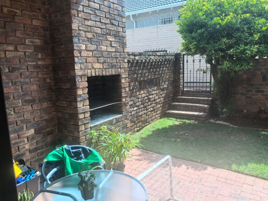 3 Bedroom Property for Sale in Florida Park Gauteng