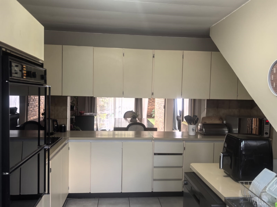 3 Bedroom Property for Sale in Florida Park Gauteng