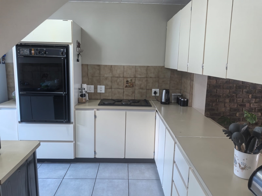 3 Bedroom Property for Sale in Florida Park Gauteng