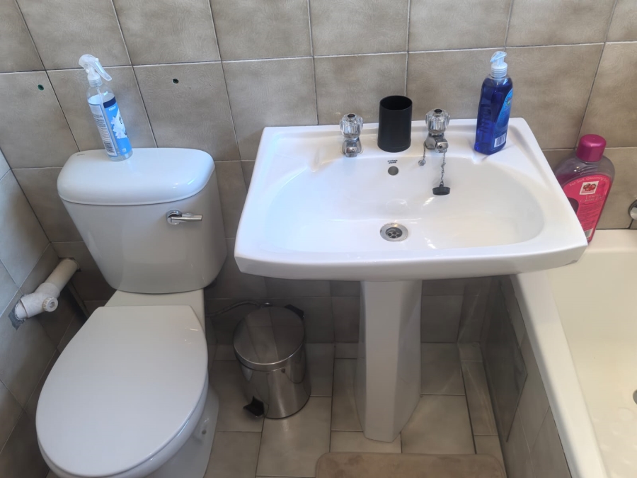 3 Bedroom Property for Sale in Florida Park Gauteng