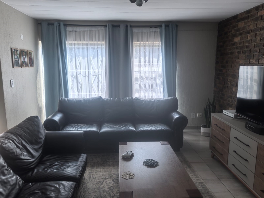 3 Bedroom Property for Sale in Florida Park Gauteng