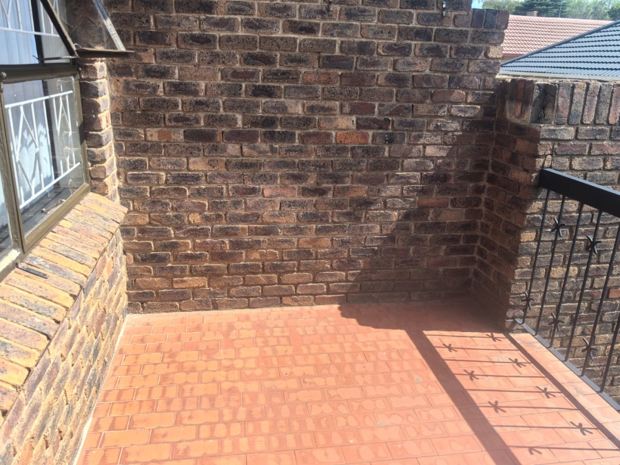 3 Bedroom Property for Sale in Florida Park Gauteng