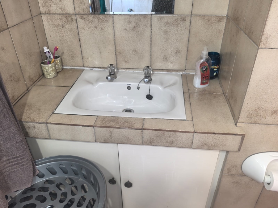 3 Bedroom Property for Sale in Florida Park Gauteng