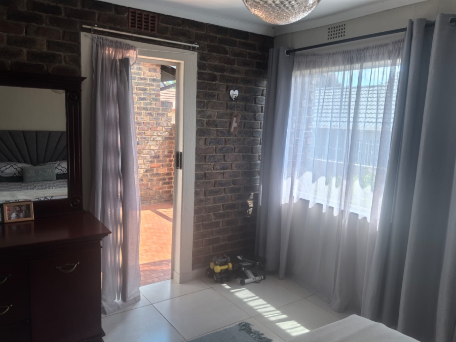 3 Bedroom Property for Sale in Florida Park Gauteng