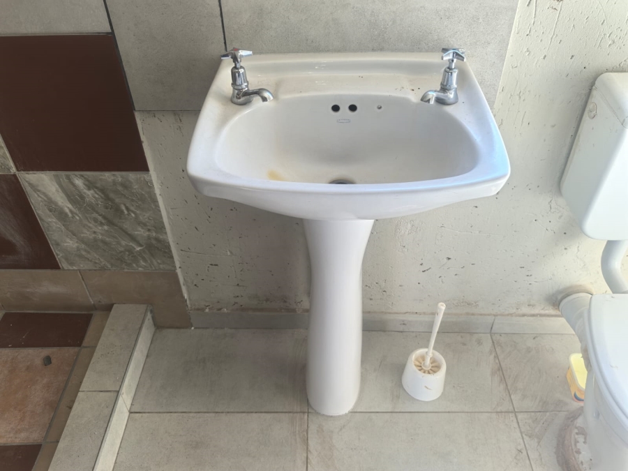 3 Bedroom Property for Sale in Honeydew Manor Gauteng