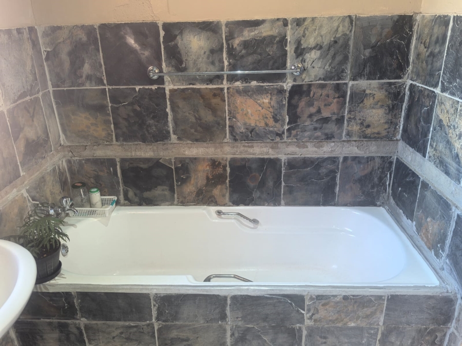 3 Bedroom Property for Sale in Honeydew Manor Gauteng