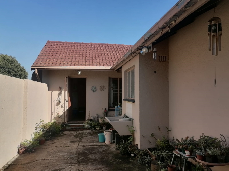 3 Bedroom Property for Sale in Mindalore Gauteng