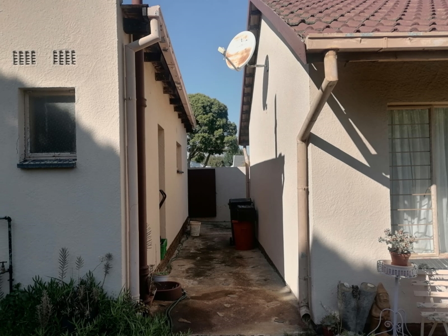 3 Bedroom Property for Sale in Mindalore Gauteng