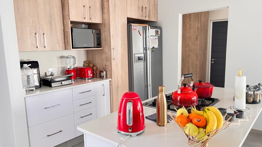 3 Bedroom Property for Sale in Little Falls Gauteng