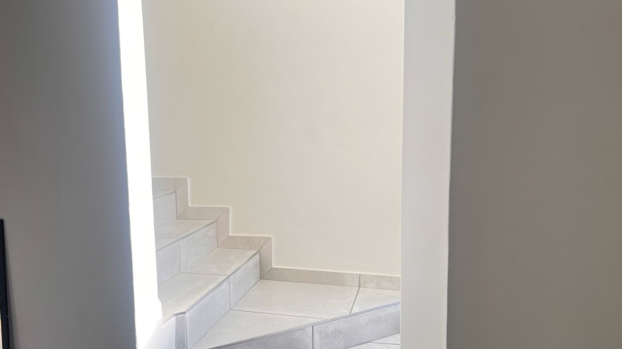 3 Bedroom Property for Sale in Little Falls Gauteng