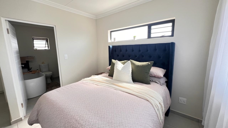 3 Bedroom Property for Sale in Little Falls Gauteng