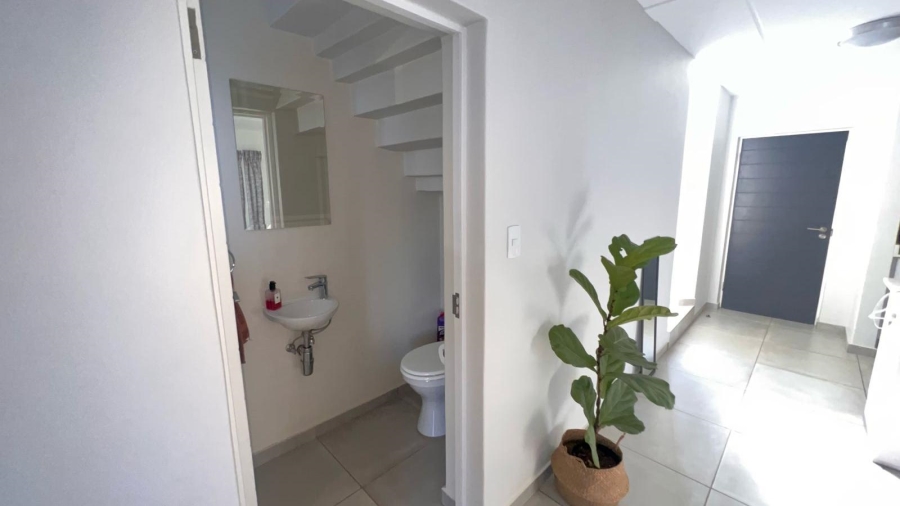 3 Bedroom Property for Sale in Little Falls Gauteng