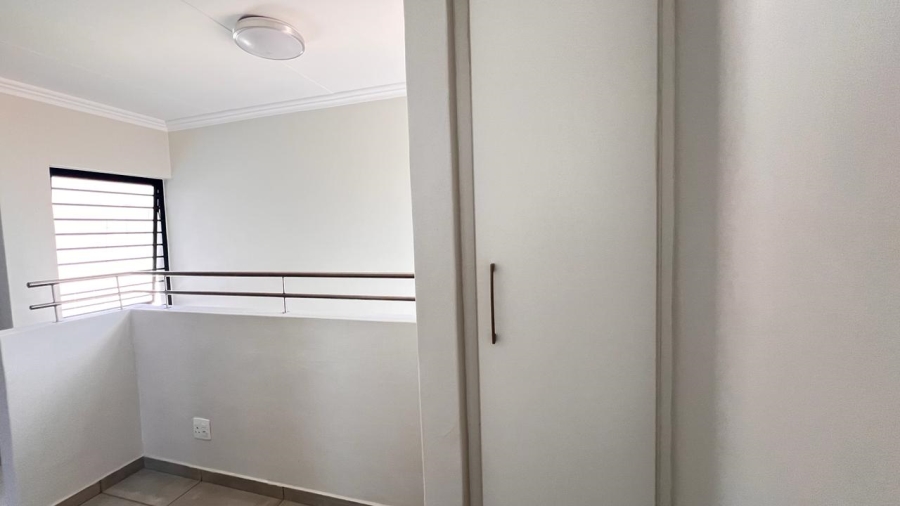 3 Bedroom Property for Sale in Little Falls Gauteng