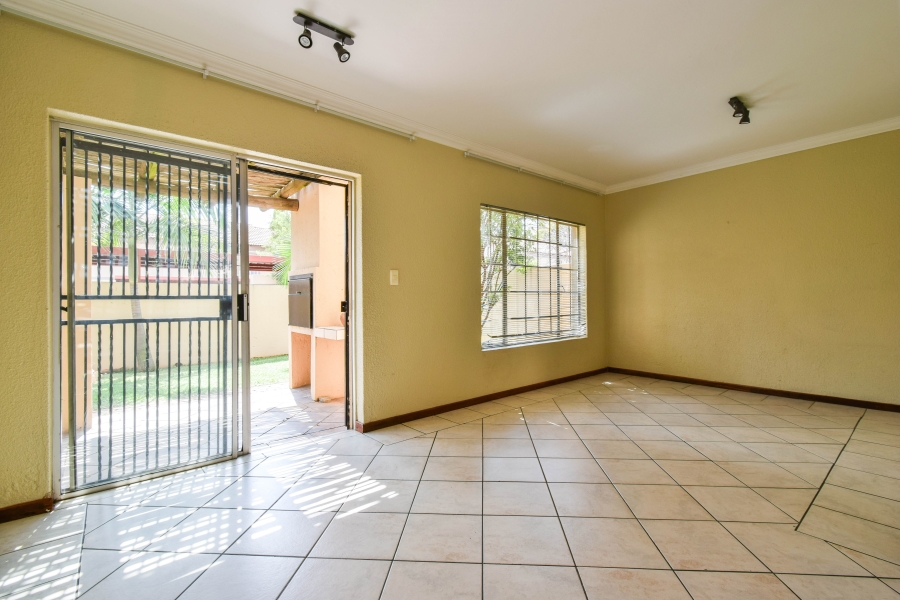 1 Bedroom Property for Sale in Willow Park Manor Gauteng