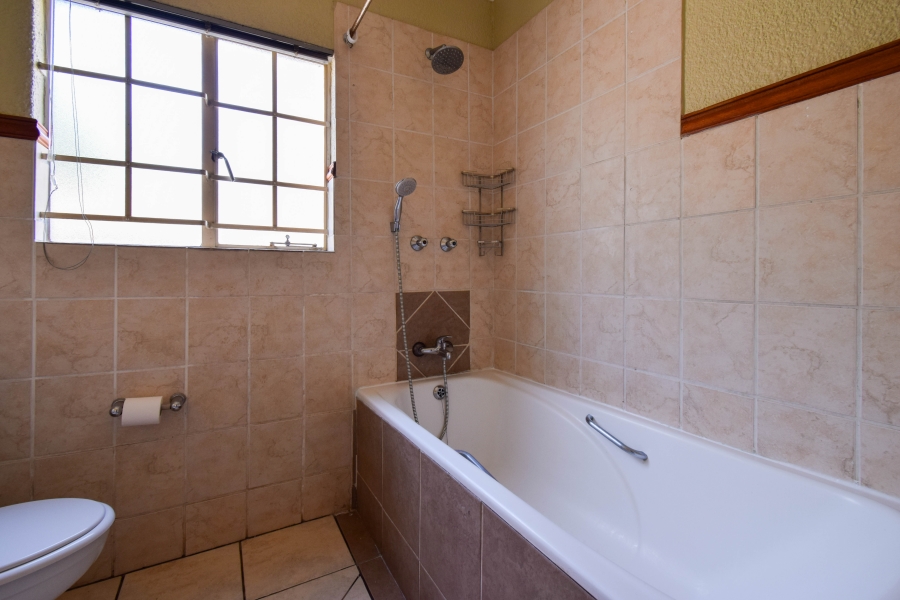 1 Bedroom Property for Sale in Willow Park Manor Gauteng