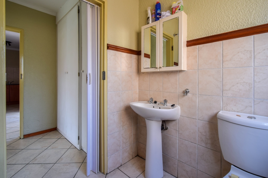 1 Bedroom Property for Sale in Willow Park Manor Gauteng