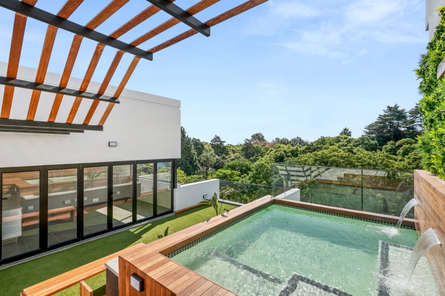 To Let 2 Bedroom Property for Rent in Rosebank Gauteng