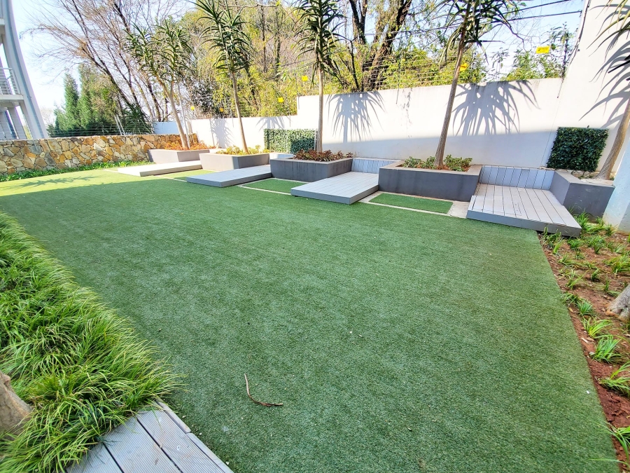 To Let 2 Bedroom Property for Rent in Sandown Gauteng