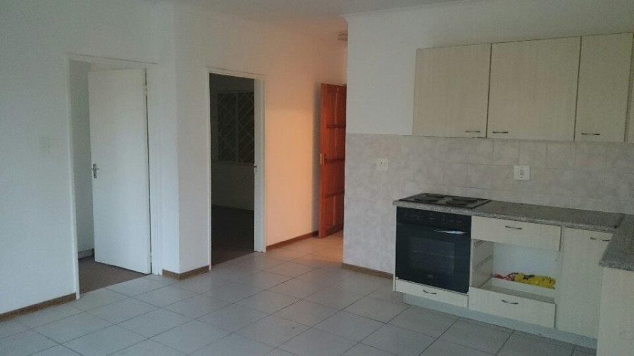 To Let 2 Bedroom Property for Rent in Greenhills Gauteng