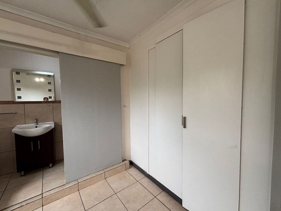 1 Bedroom Property for Sale in Horison Gauteng