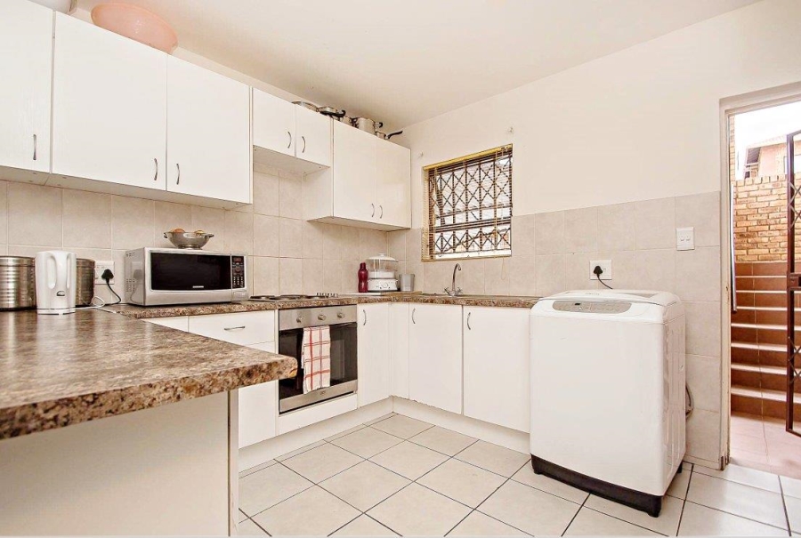 2 Bedroom Property for Sale in Groblerpark Gauteng