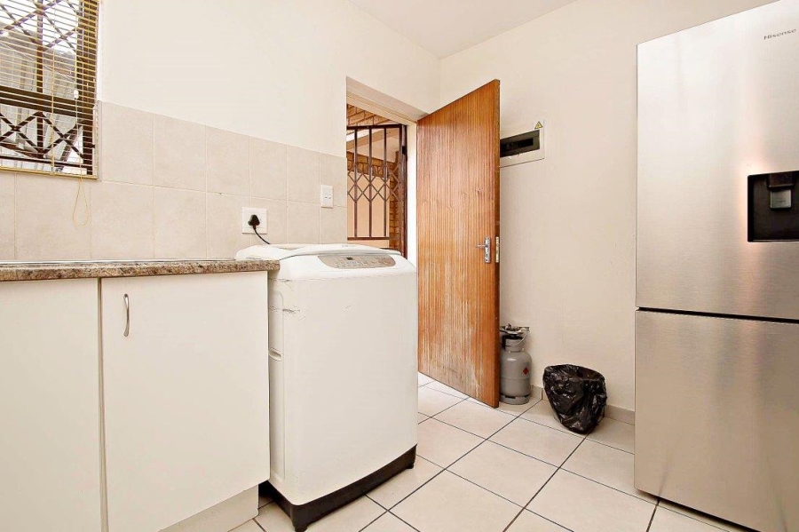 2 Bedroom Property for Sale in Groblerpark Gauteng