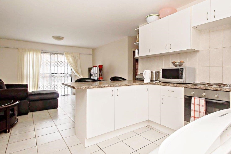 2 Bedroom Property for Sale in Groblerpark Gauteng