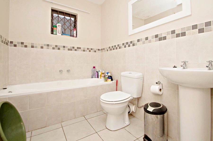 2 Bedroom Property for Sale in Groblerpark Gauteng