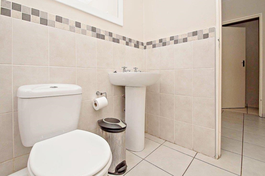 2 Bedroom Property for Sale in Groblerpark Gauteng