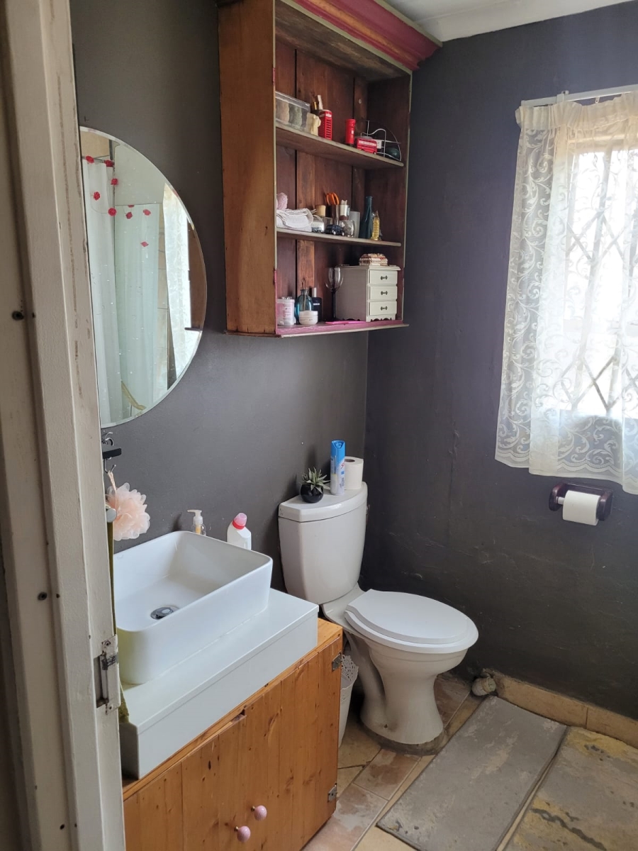 To Let 2 Bedroom Property for Rent in Fleurhof Gauteng