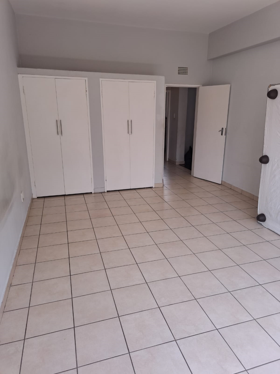 To Let 2 Bedroom Property for Rent in Roodepoort Gauteng