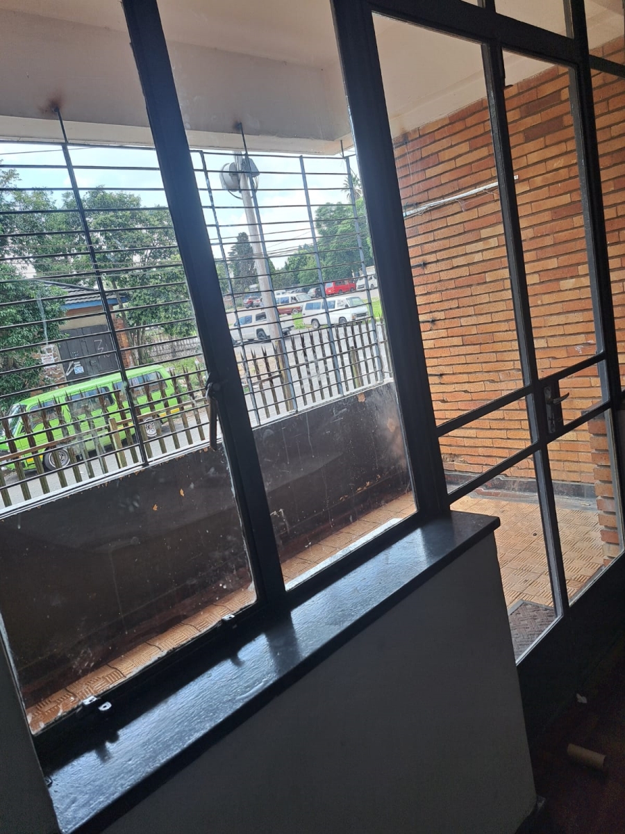 To Let 2 Bedroom Property for Rent in Roodepoort Gauteng