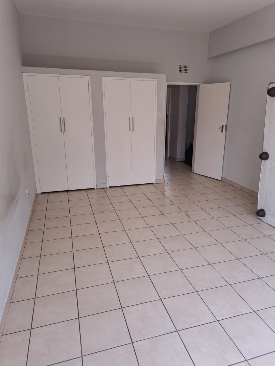 To Let 2 Bedroom Property for Rent in Roodepoort Gauteng