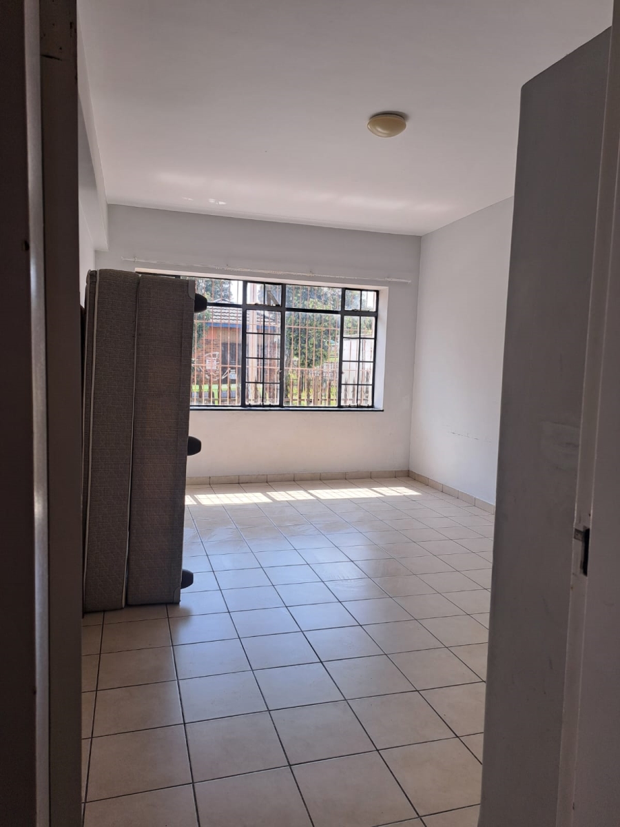 To Let 2 Bedroom Property for Rent in Roodepoort Gauteng
