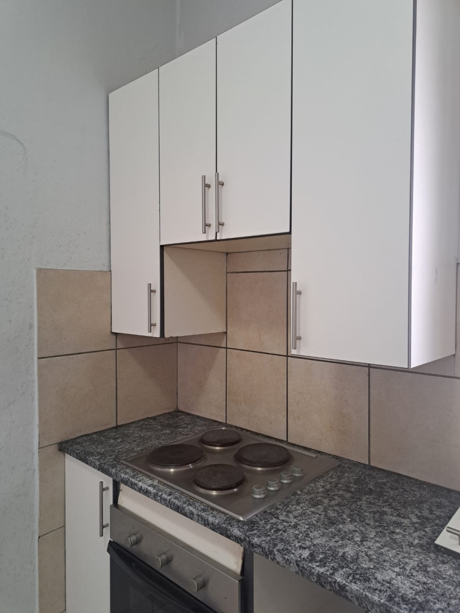 To Let 2 Bedroom Property for Rent in Roodepoort Gauteng