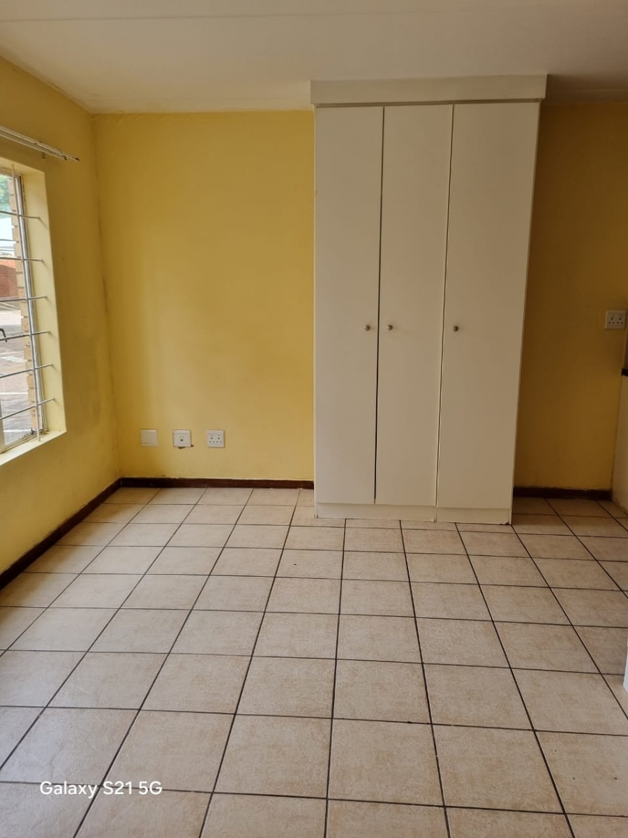 To Let 1 Bedroom Property for Rent in Auckland Park Gauteng