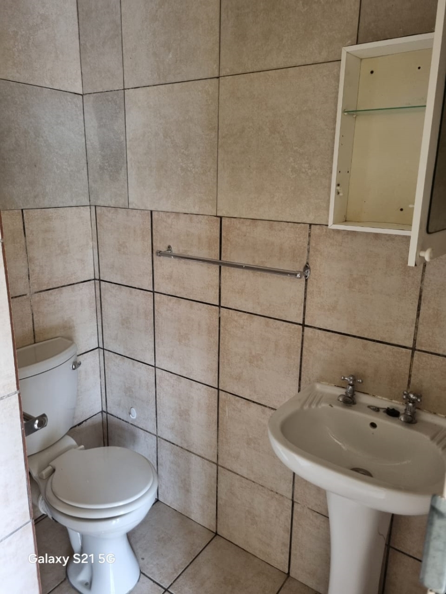 To Let 1 Bedroom Property for Rent in Auckland Park Gauteng