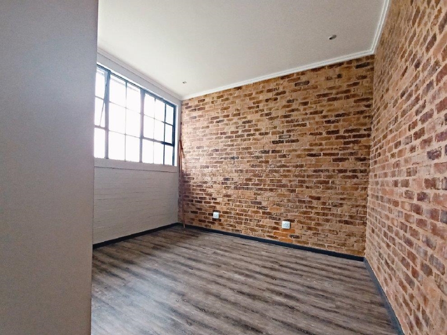 To Let 1 Bedroom Property for Rent in Braamfontein Gauteng