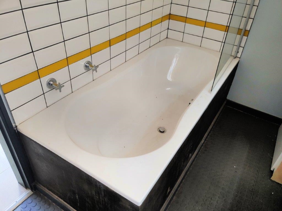 To Let 1 Bedroom Property for Rent in Braamfontein Gauteng