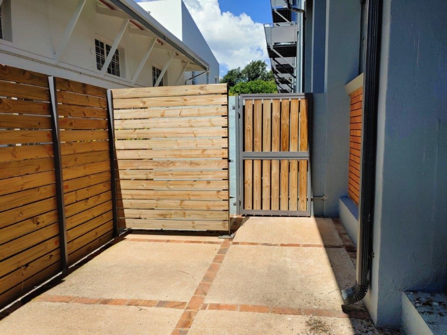 To Let 1 Bedroom Property for Rent in Braamfontein Gauteng