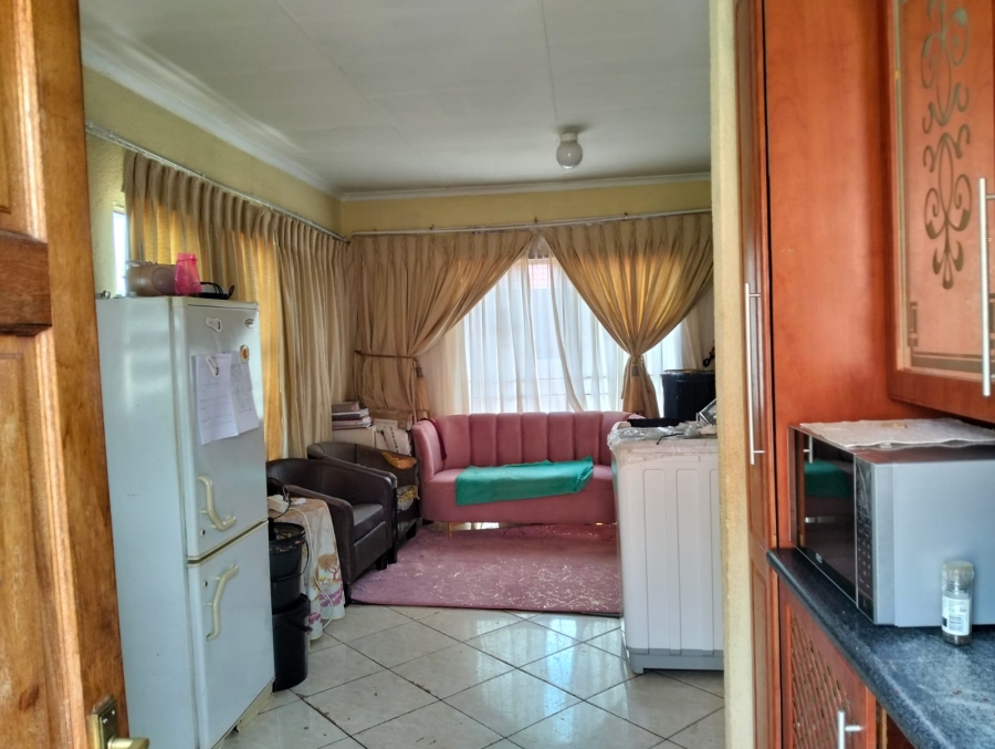 2 Bedroom Property for Sale in Dawn Park Gauteng